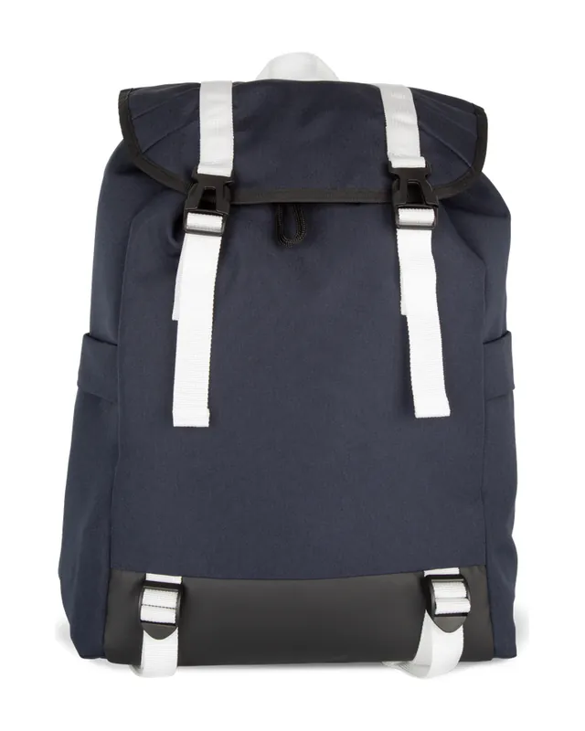 Mochila con solapa sin marcar
